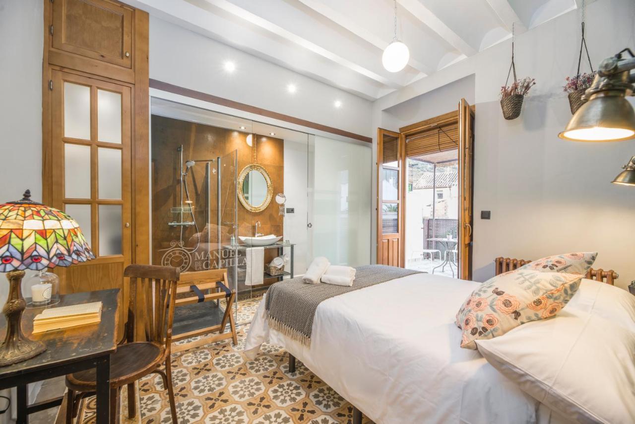 Manuel De La Capilla Hotel 3*